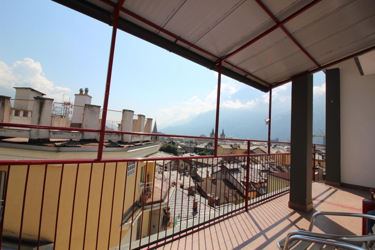 Lovely Panoramic View Apartment - Affitti Brevi Italia Aosta Exterior photo